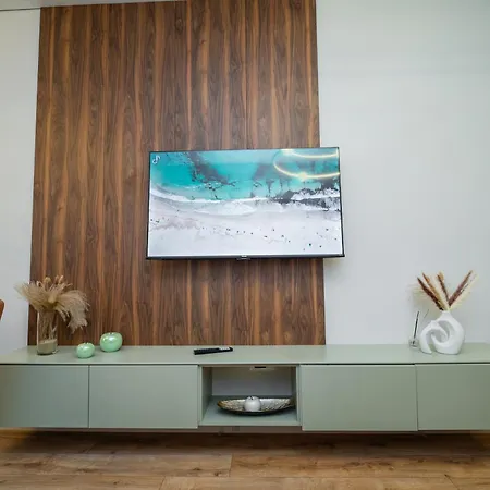 Select 6 Apartamento