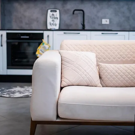 Select 6 Apartment Tirana