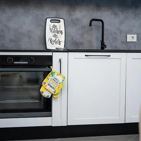 Select 6 Apartment Tirana