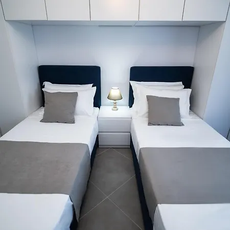 Select 6 Τίρανα