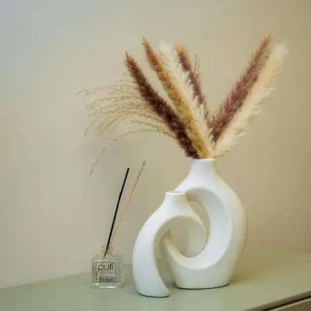 Apartment Select 6 *