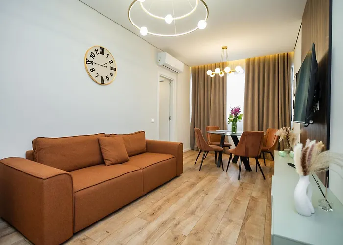 Select 6 Apartament *